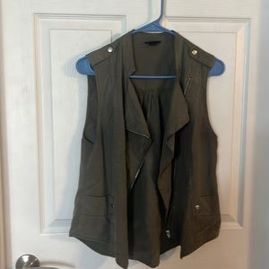 Medium vest bought at Maurice’s barely worn